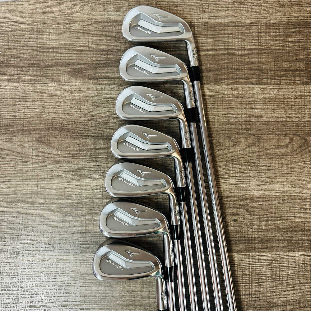 +1/2" 2024 Pro 243 Iron Set 4-P / NS Pro 950 GH Neo 95, Regular