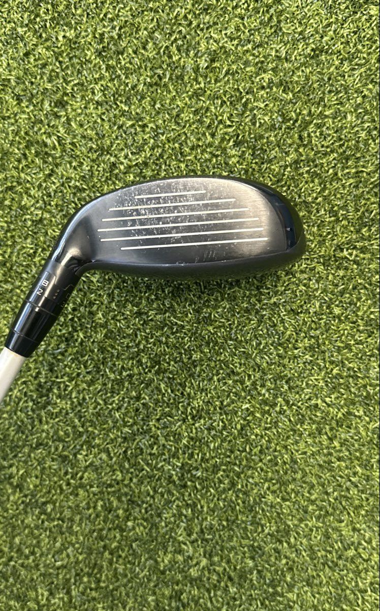 Titleist H1 21* Hybrid Right Handed Fujikura Speeder Stiff Fair