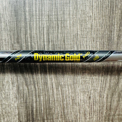 2024 P7CB Iron Set 4-P / Dynamic Gold Mid Steel, X Stiff