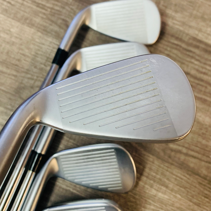 (+1") JPX 923 Hot Metal Iron Set 5-P,S / Dynamic Gold Steel, Stiff