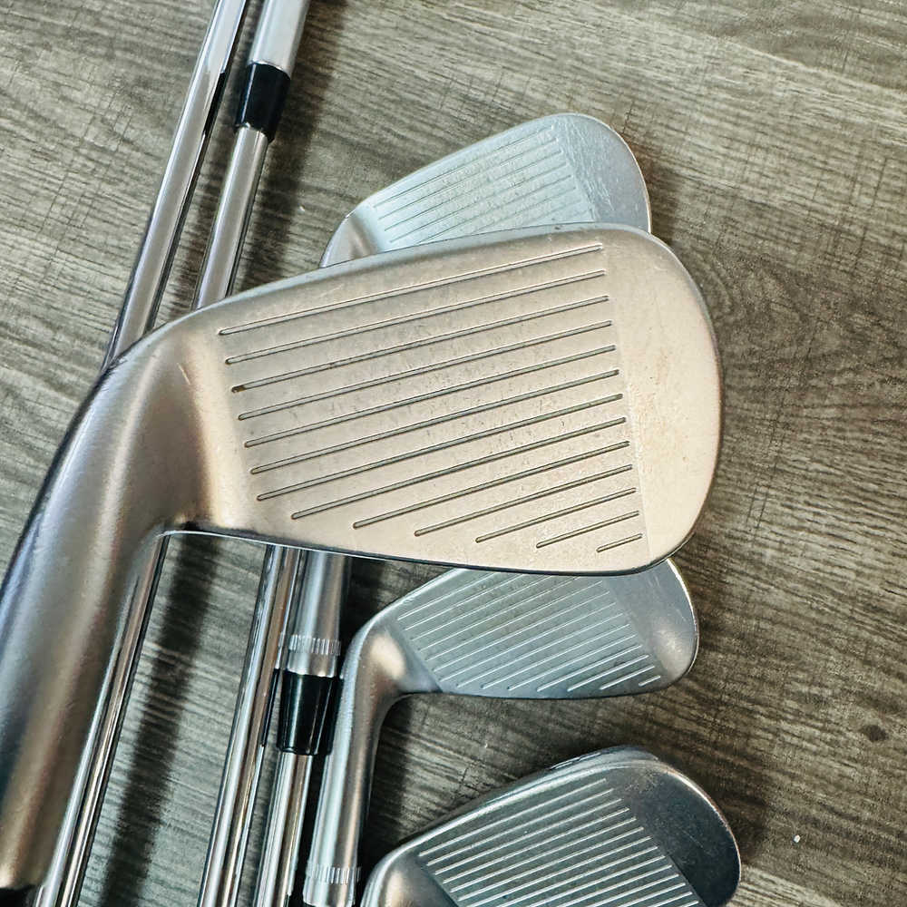 Apex Pro 21/ Apex MB Iron Set 4-P / Dynamic Gold 130 Steel, Stiff