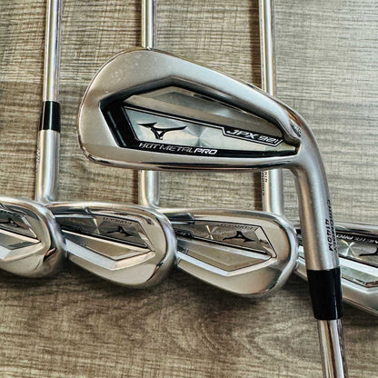 JPX 921 Hot Metal Pro / Forged Iron Set 5-GW / NS Pro, Stiff