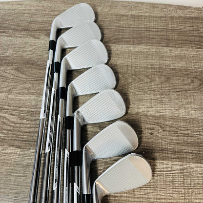 2024 P7CB Iron Set 4-P / Dynamic Gold Mid Steel, X Stiff