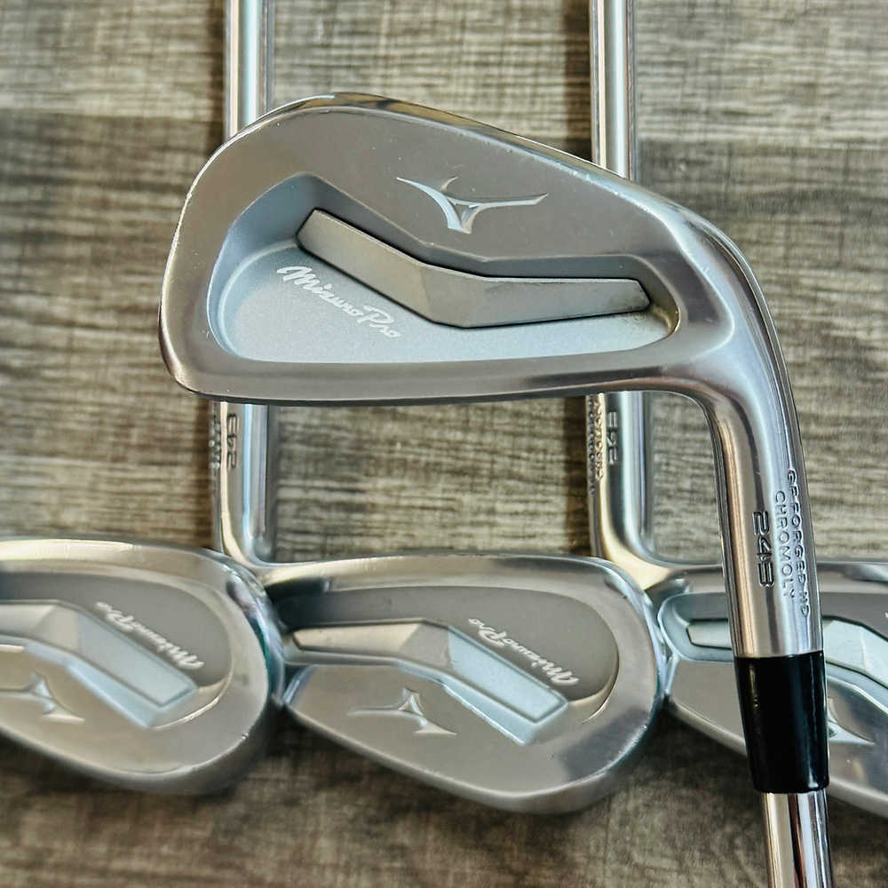 +1/2" 2024 Pro 243 Iron Set 4-P / NS Pro 950 GH Neo 95, Regular