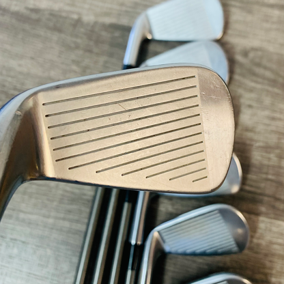 +1/2" 716 AP2 Iron Set 4-P / Steelfiber Graphite, Stiff