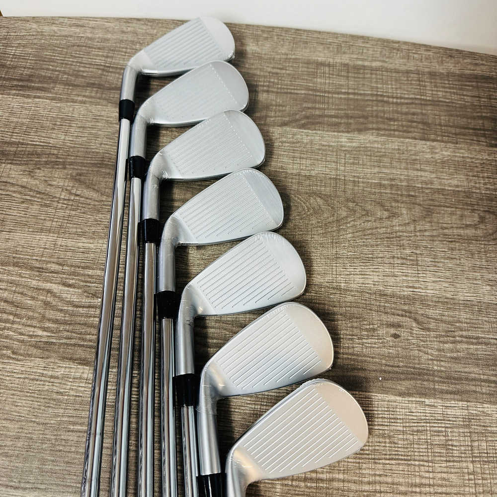 JPX 925 Hot Metal Iron Set 4-P / NS Pro 950 GH Neo 95, Regular