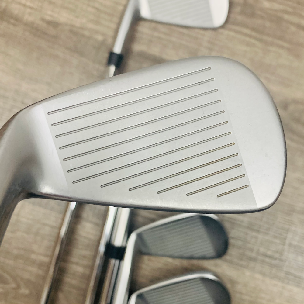 JPX 921 Tour Iron Set 4-P / NS Pro Steel, Regular