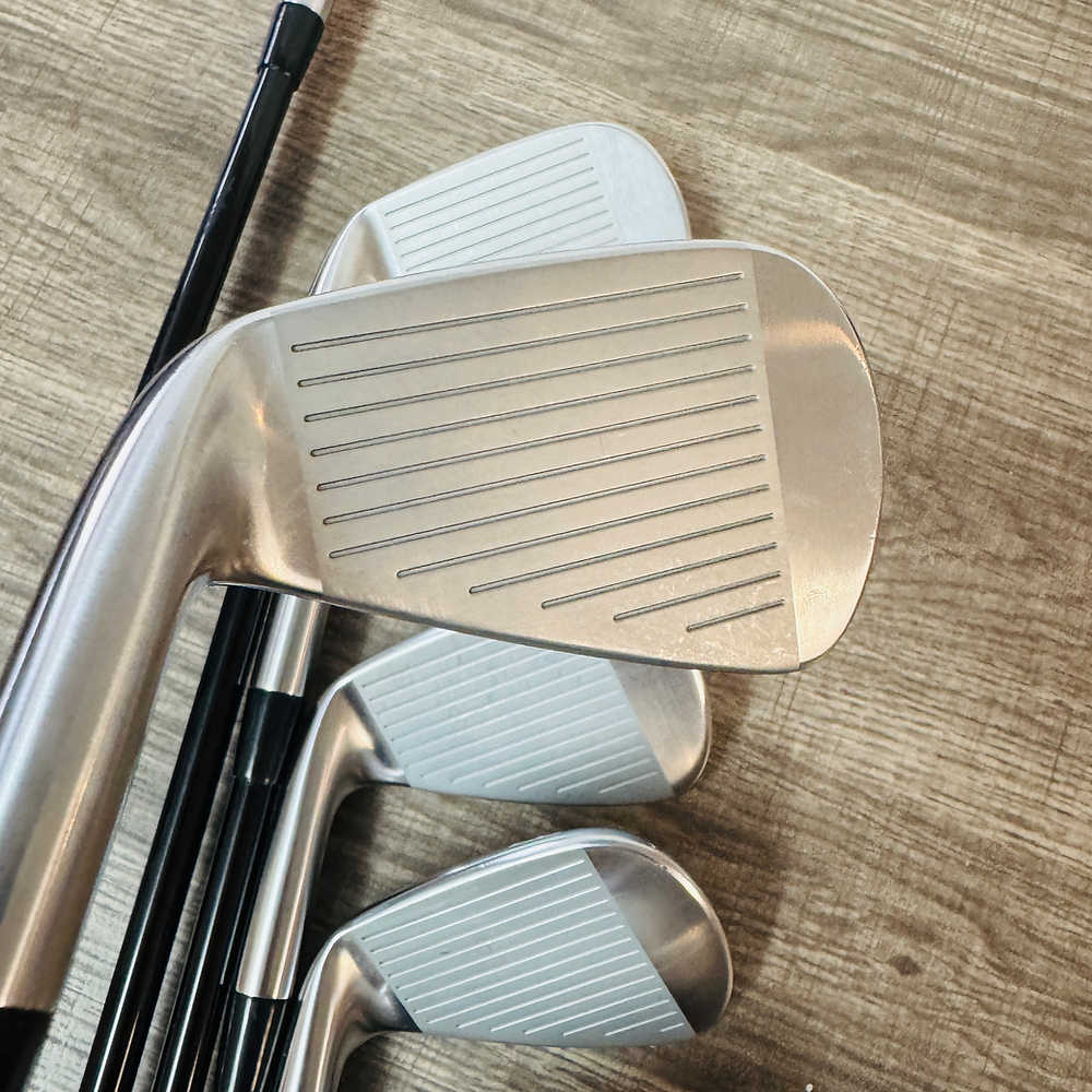 Pro 243 Iron Set 5-GW / Mitsubishi MMT Graphite, Stiff