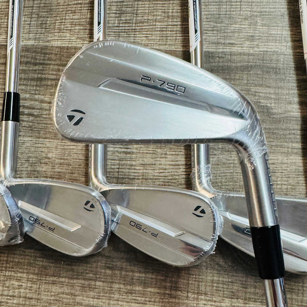 2025 P790 Iron Set 4-PW / Dynamic Gold Steel, Stiff