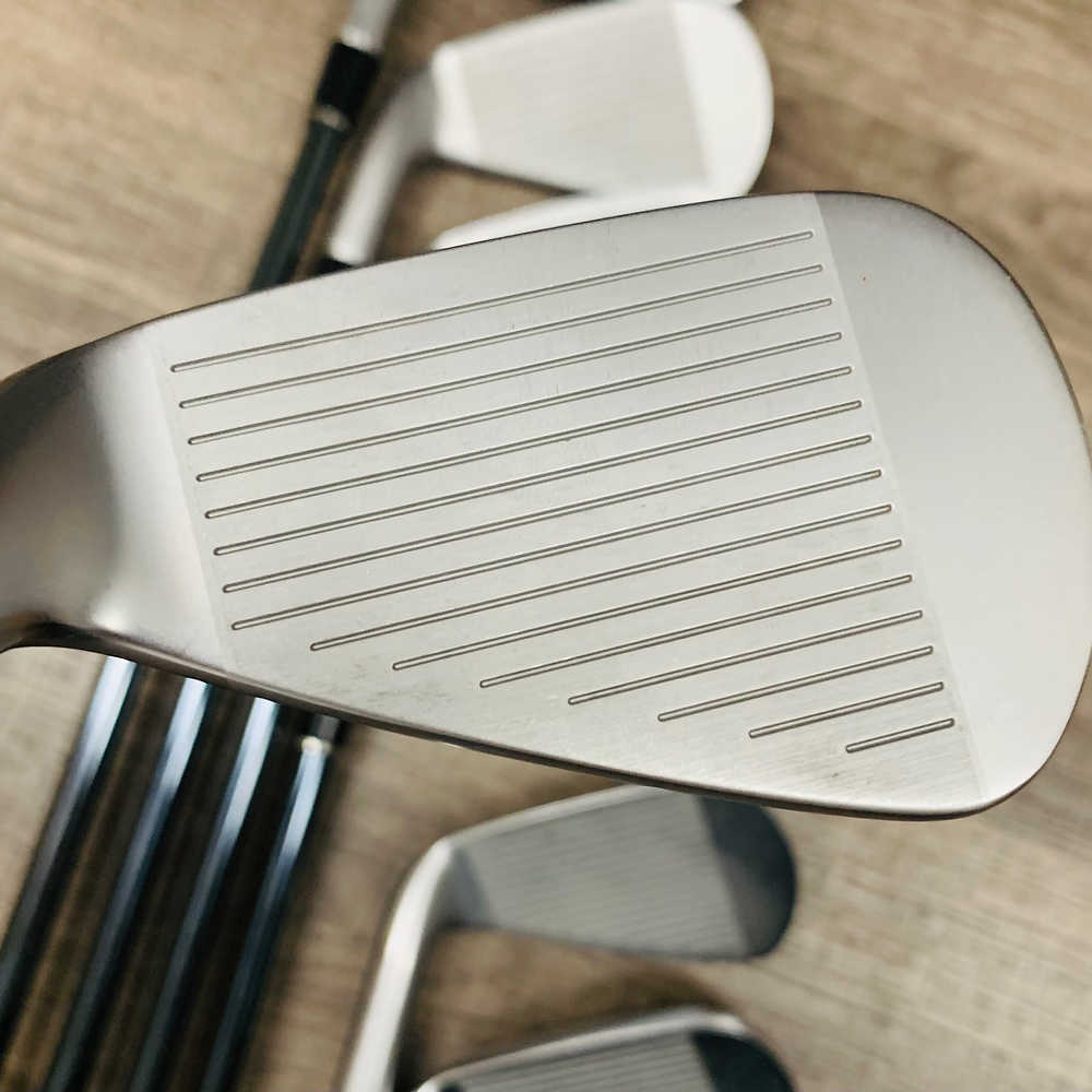 +1" ZX4 MK II Iron Set 4-P / Recoil Graphite, Regular