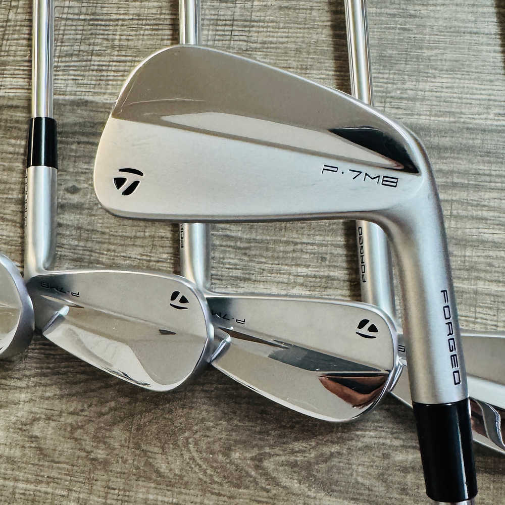 P7MB 2023 Iron Set 4-PW / Project X Rifle Steel, Stiff