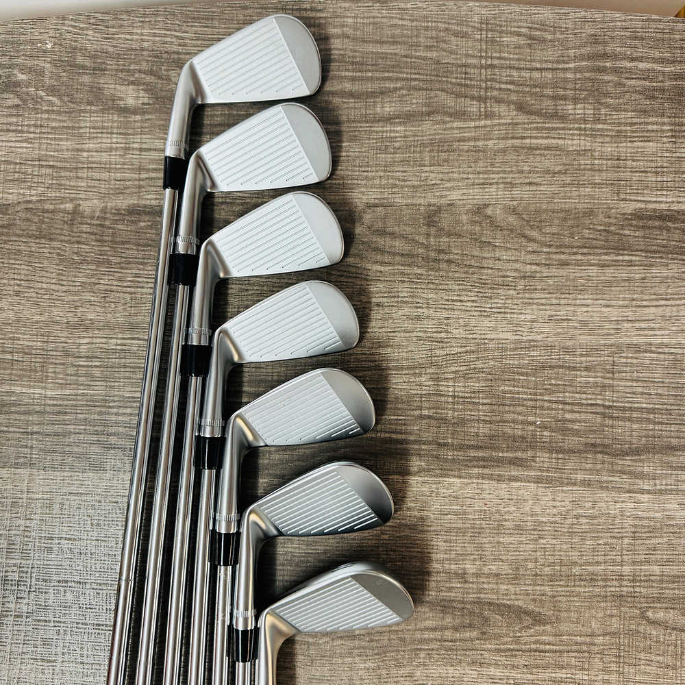 2024 Apex MB Iron Set 4-P / Dynamic Gold Steel, Stiff