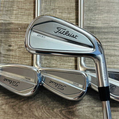 +1/2" T200 2023 Iron Set 4-P / Project X Rifle Steel, Stiff