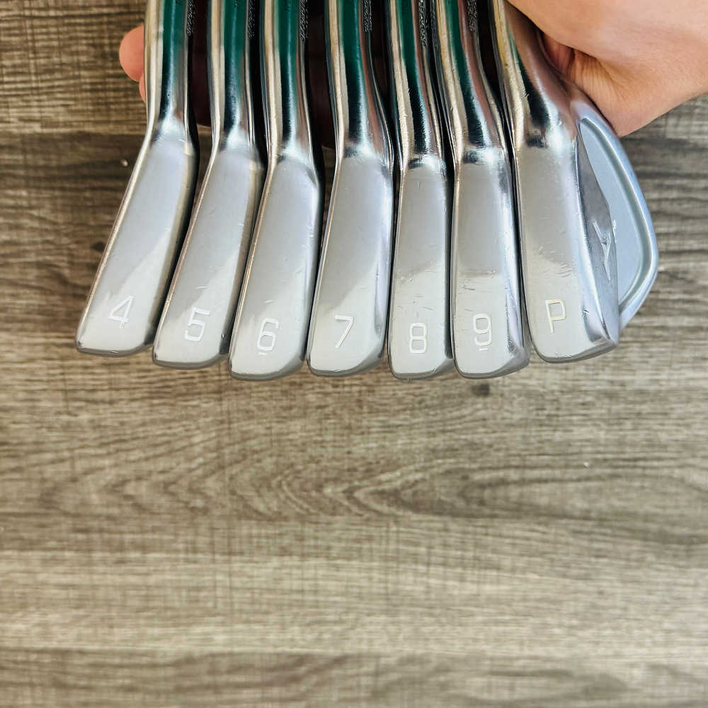 +1/2" 2024 Pro 243 Iron Set 4-P / NS Pro 950 GH Neo 95, Regular