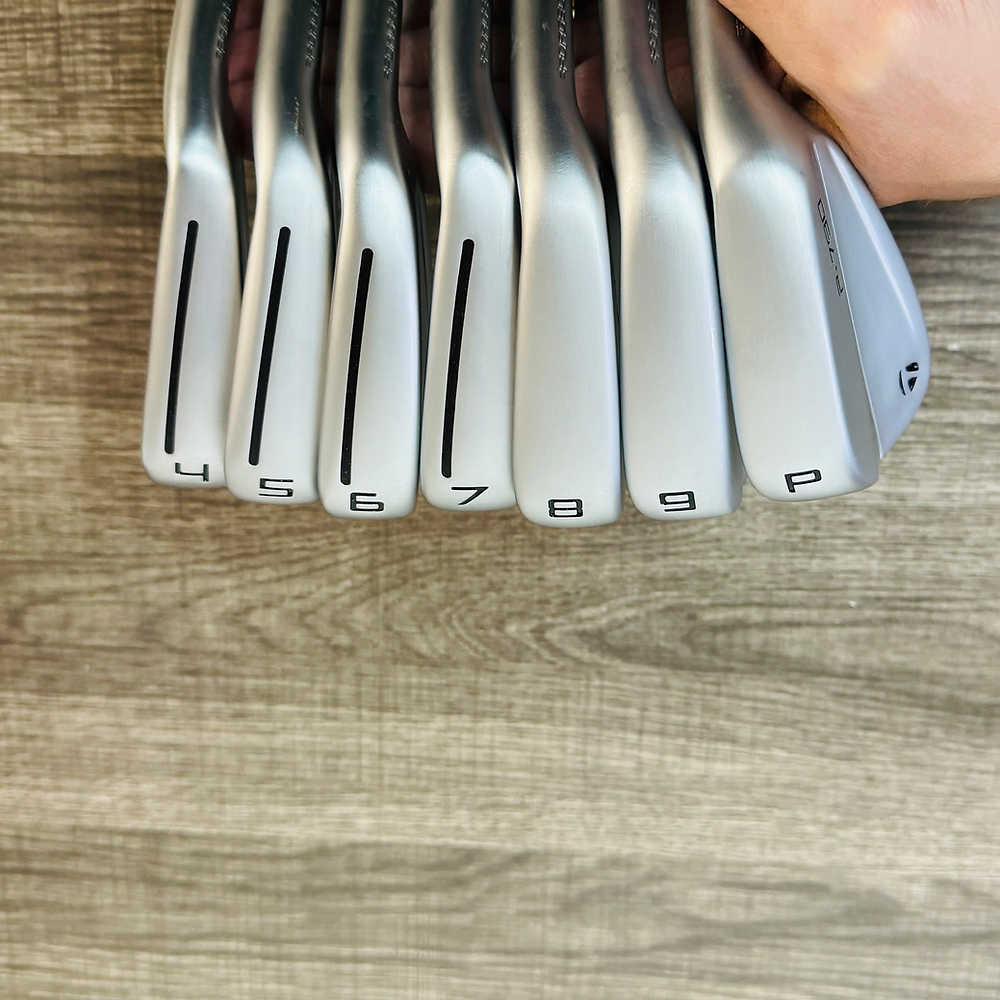 2023 P790 Iron Set 4-P / Mitsubishi MMT Graphite, Regular