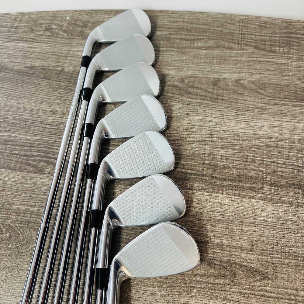 2024 Pro 245 Iron Set 4-P / Dynamic Gold Mid Steel, Regular