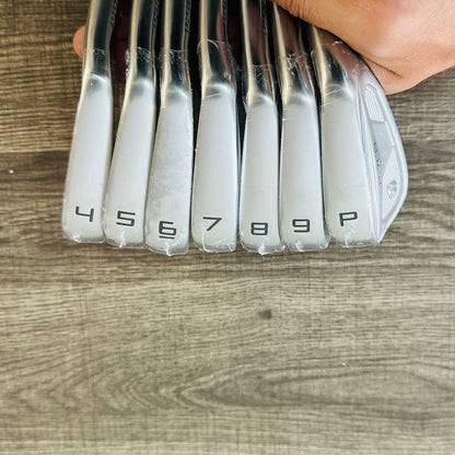 2024 P7CB Iron Set 4-P / Dynamic Gold Mid S300 115, Stiff