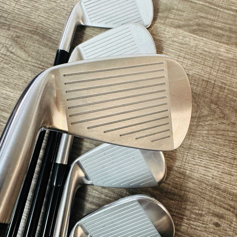 Pro 243 Iron Set 5-GW / Mitsubishi MMT Graphite, Stiff